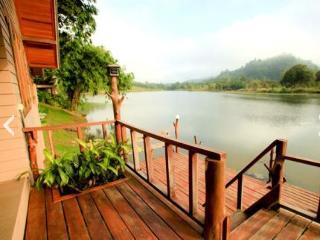 The Nature Club Resort Сангхла-Бури Экстерьер фото